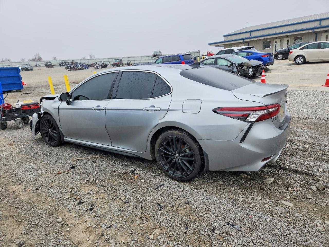 2022 TOYOTA CAMRY XSE photo 5