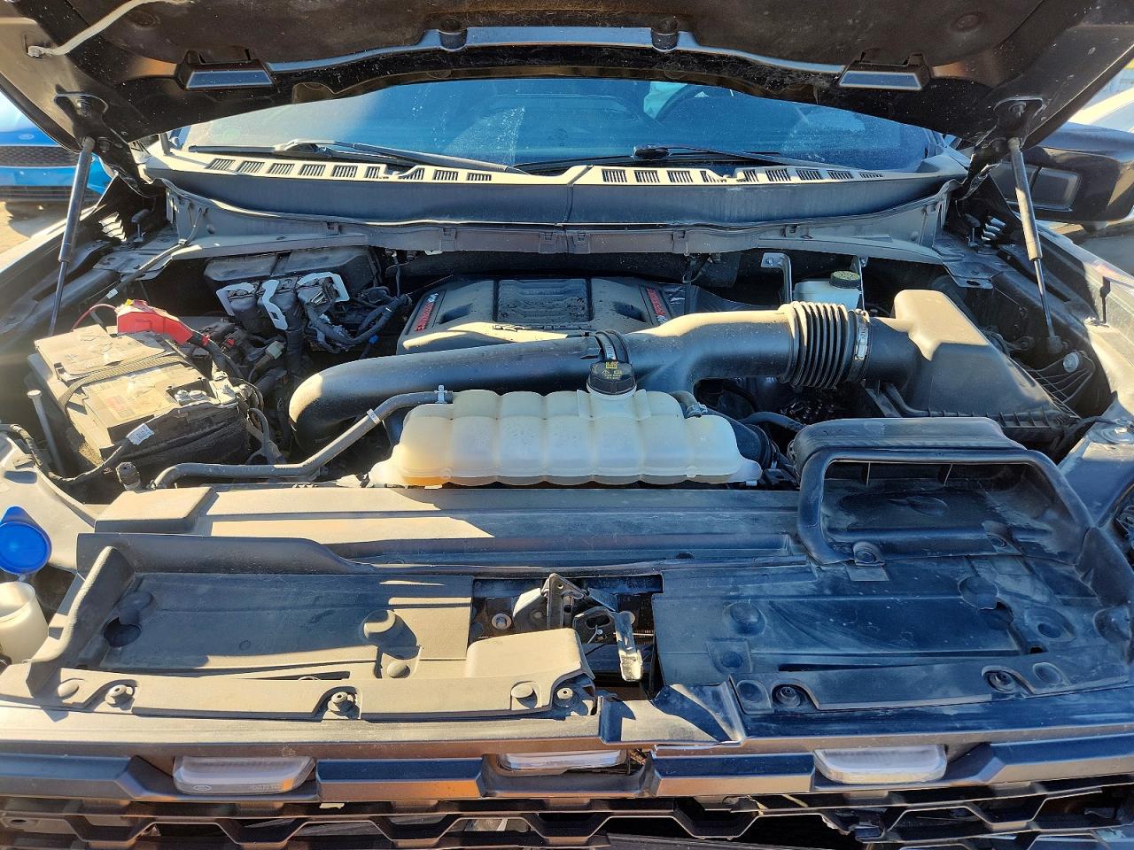 2021 FORD F150 RAPTOR photo 31