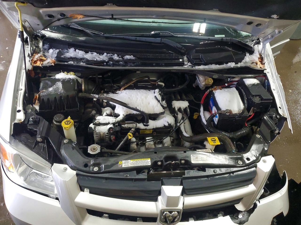 2010 DODGE GRAND CARAVAN SE photo 23
