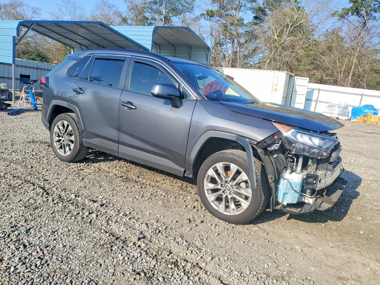2021 TOYOTA RAV4 XLE photo 7