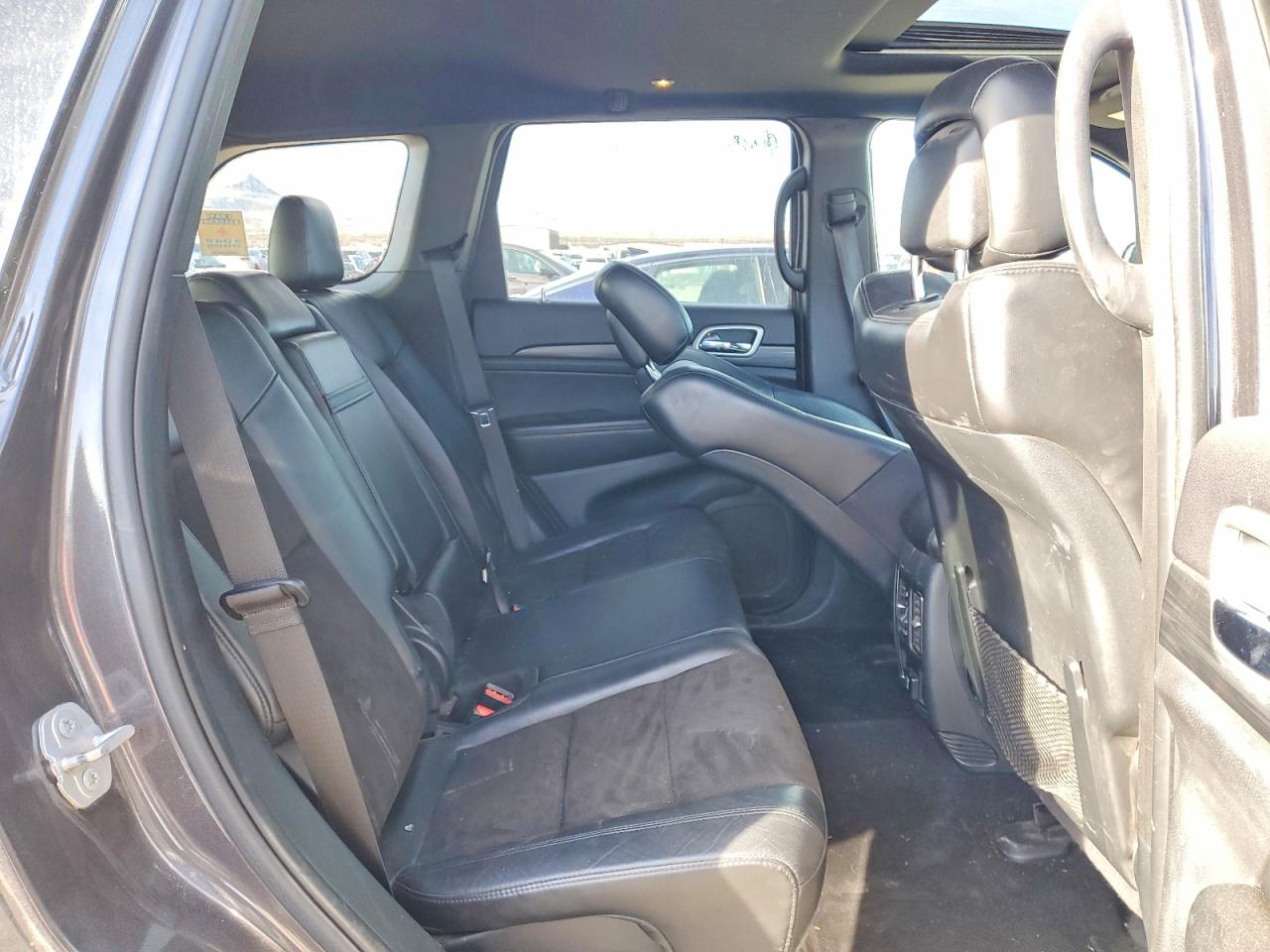 2020 JEEP GRAND CHEROKEE LAREDO photo 10
