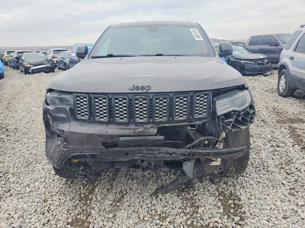 2020 JEEP GRAND CHEROKEE LAREDO photo 5