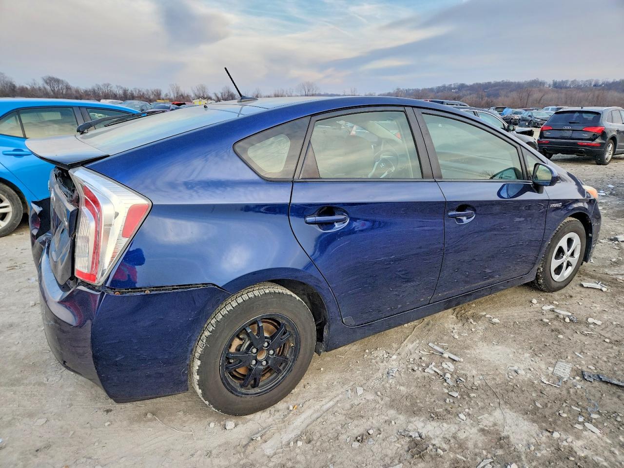 2012 TOYOTA PRIUS THREE photo 3