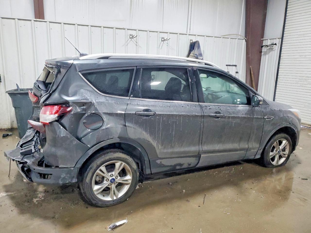 2016 FORD ESCAPE TITANIUM photo 3