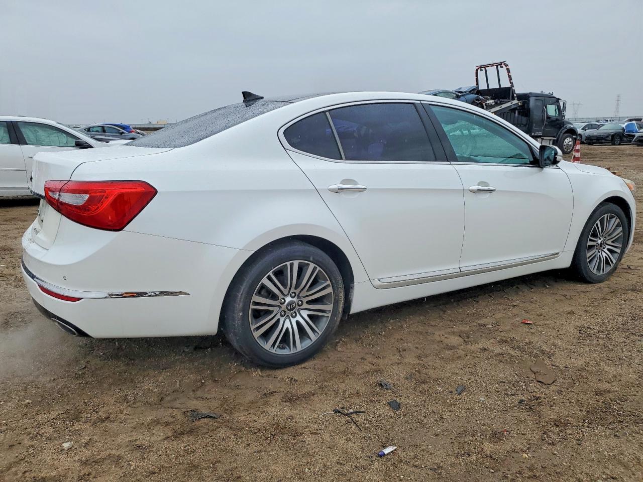 2015 KIA CADENZA PREMIUM photo 3