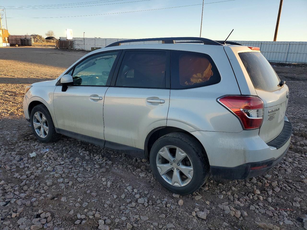 2015 SUBARU FORESTER 2.5I PREMIUM photo 2