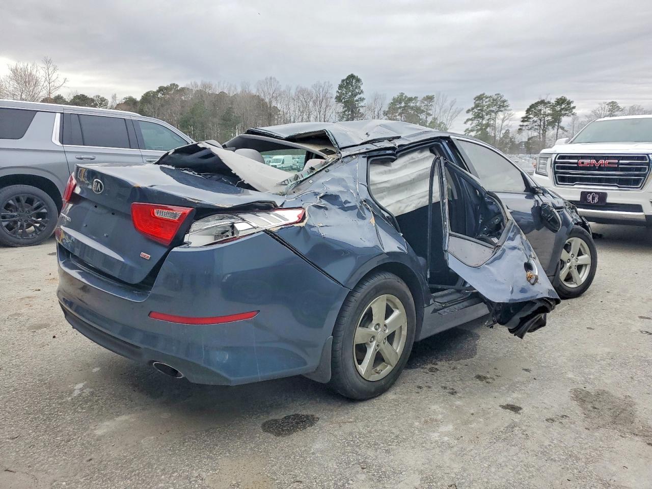 2015 KIA OPTIMA LX photo 3