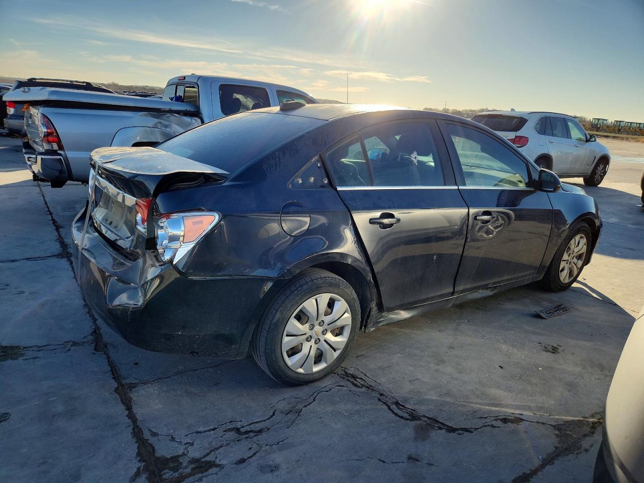 2016 CHEVROLET CRUZE LIMITED LS photo 3