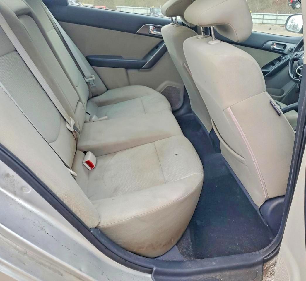 2013 KIA FORTE EX photo 28