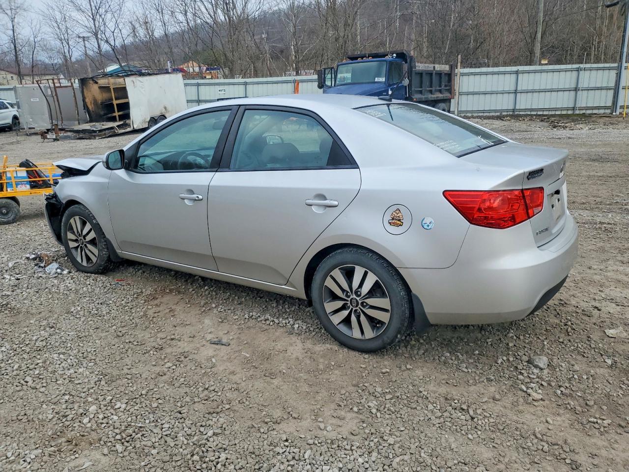 2013 KIA FORTE EX photo 4