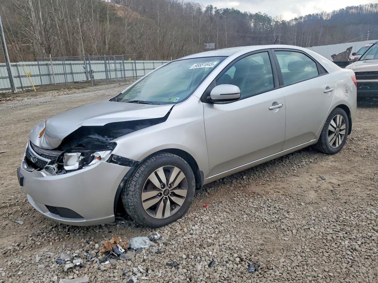 2013 KIA FORTE