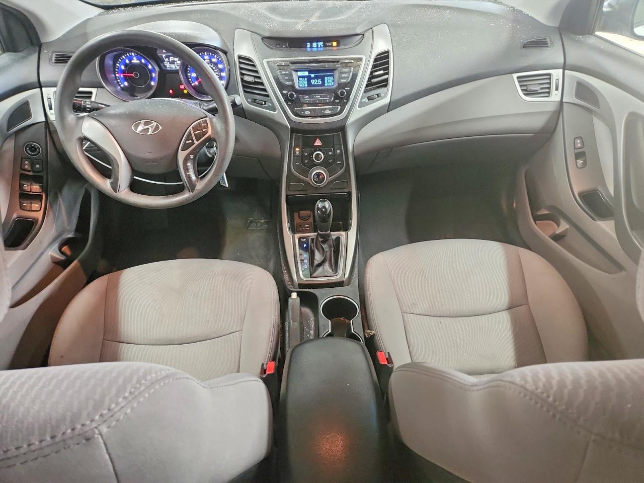 2015 HYUNDAI ELANTRA SE photo 8
