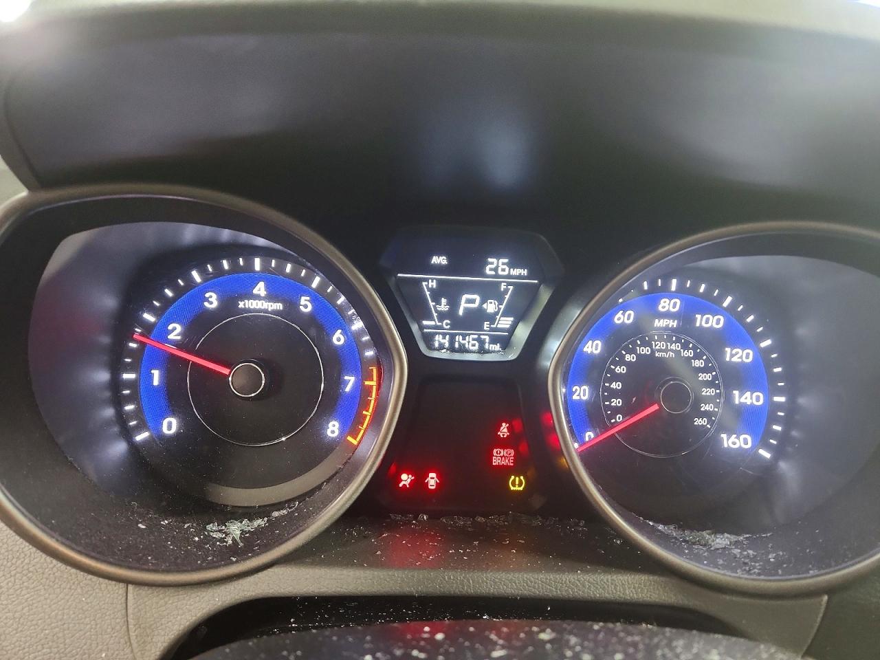 2015 HYUNDAI ELANTRA SE photo 9