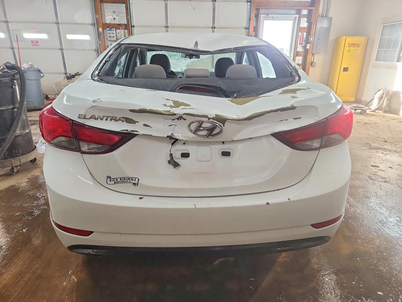 2015 HYUNDAI ELANTRA SE photo 6