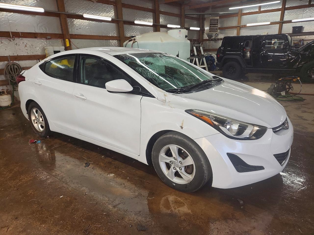 2015 HYUNDAI ELANTRA SE photo 4