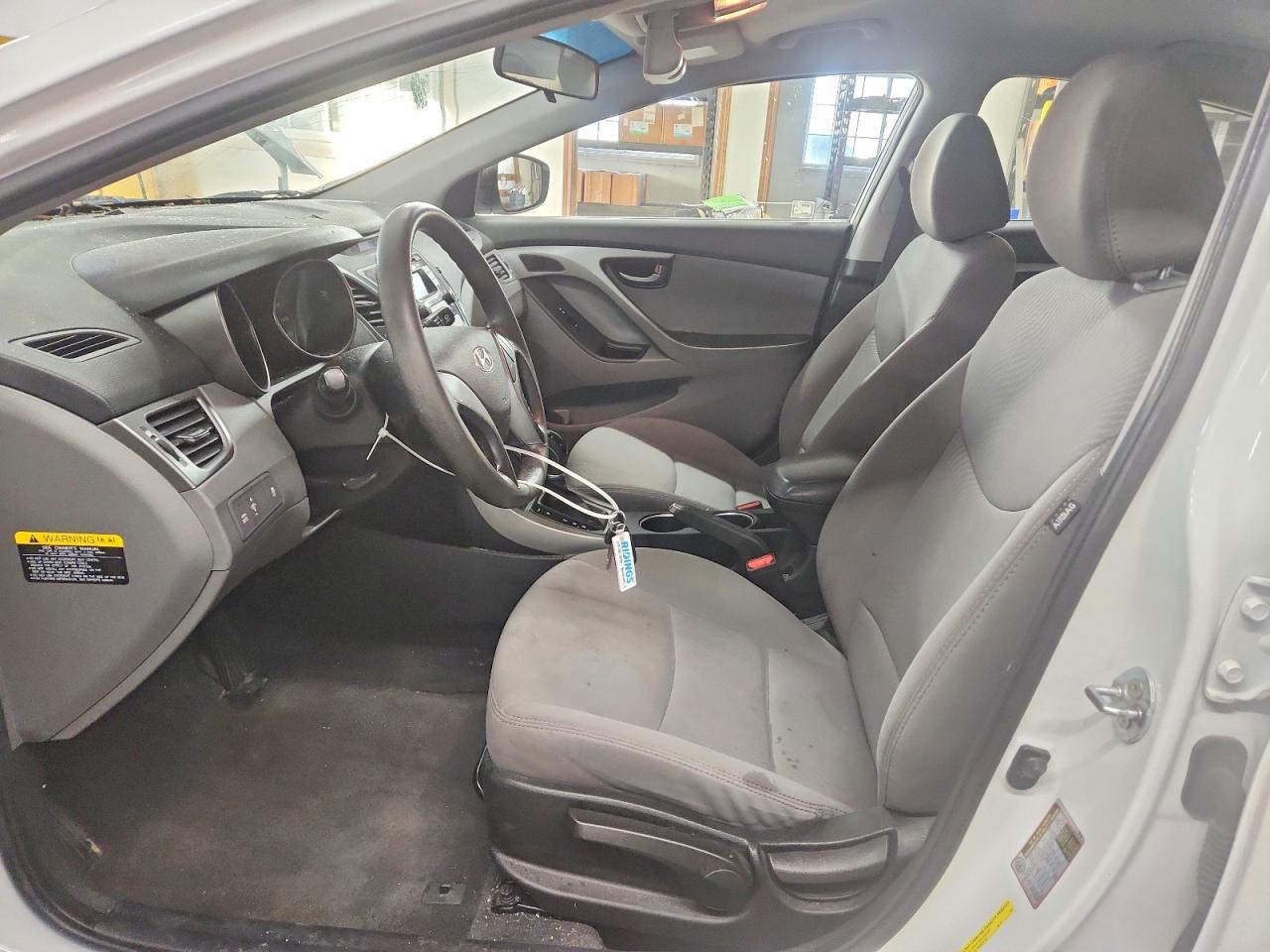 2015 HYUNDAI ELANTRA SE photo 7