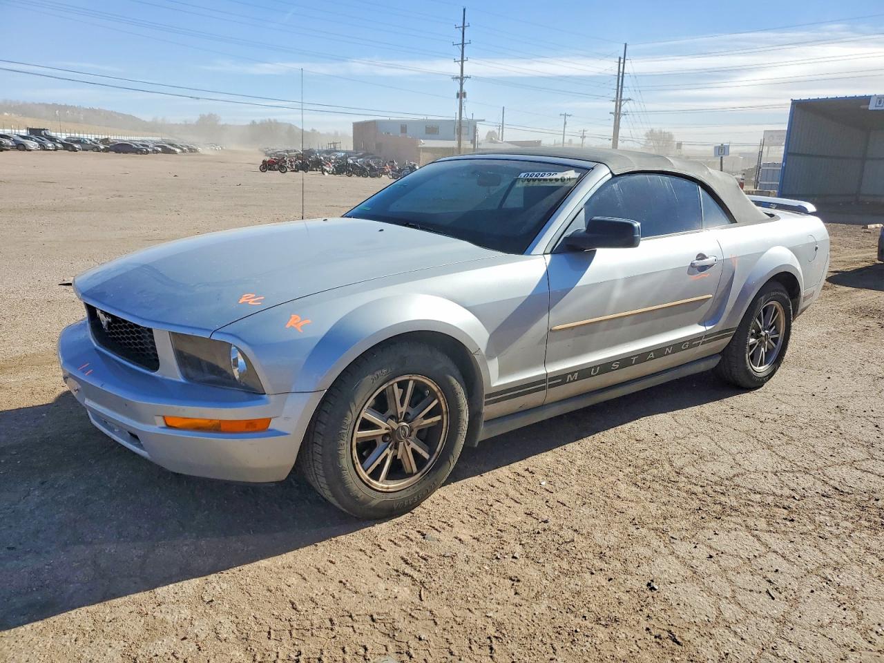 2005 FORD MUSTANG