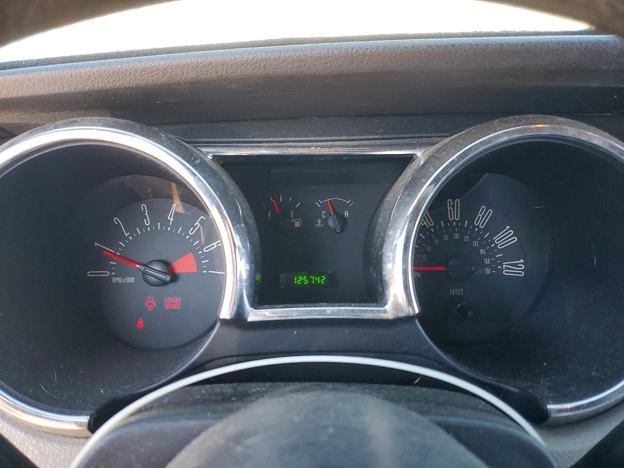 2005 FORD MUSTANG photo 9