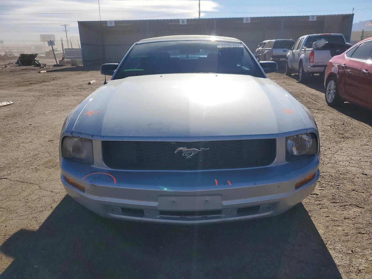 2005 FORD MUSTANG photo 5