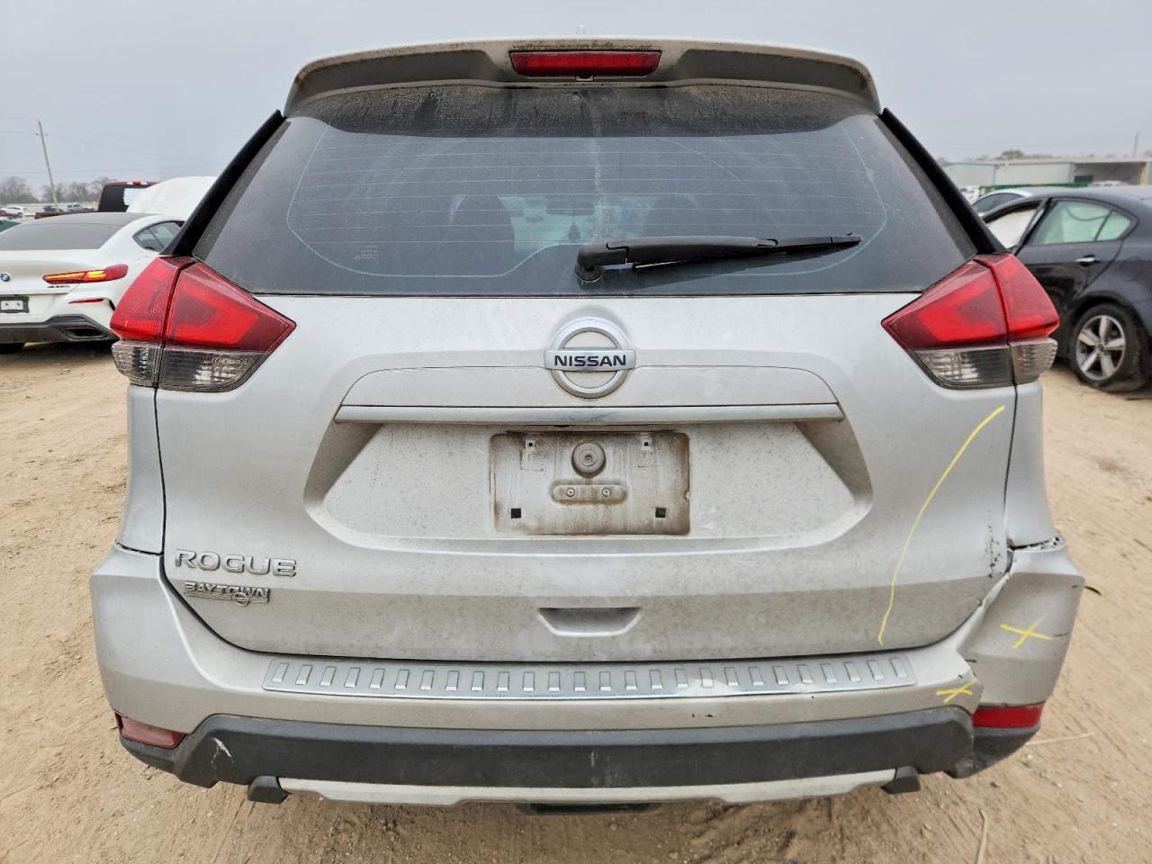 2018 NISSAN ROGUE S photo 6