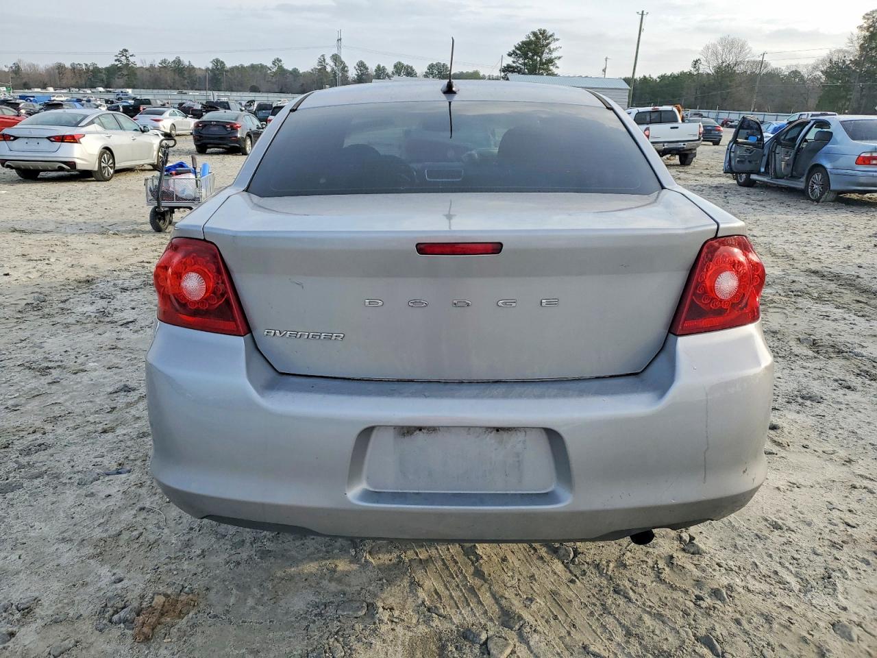 2013 DODGE AVENGER SE photo 6