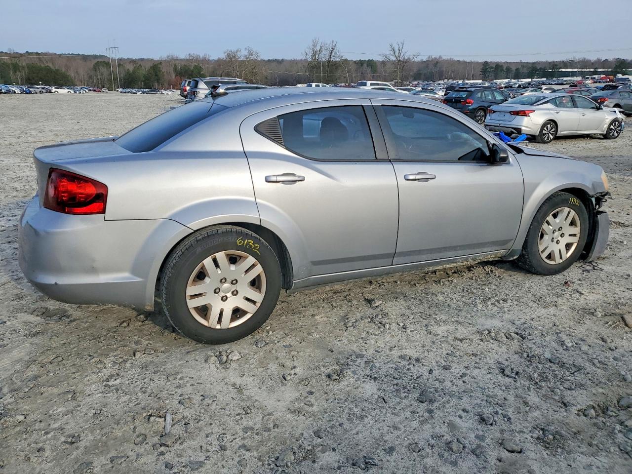 2013 DODGE AVENGER SE photo 3