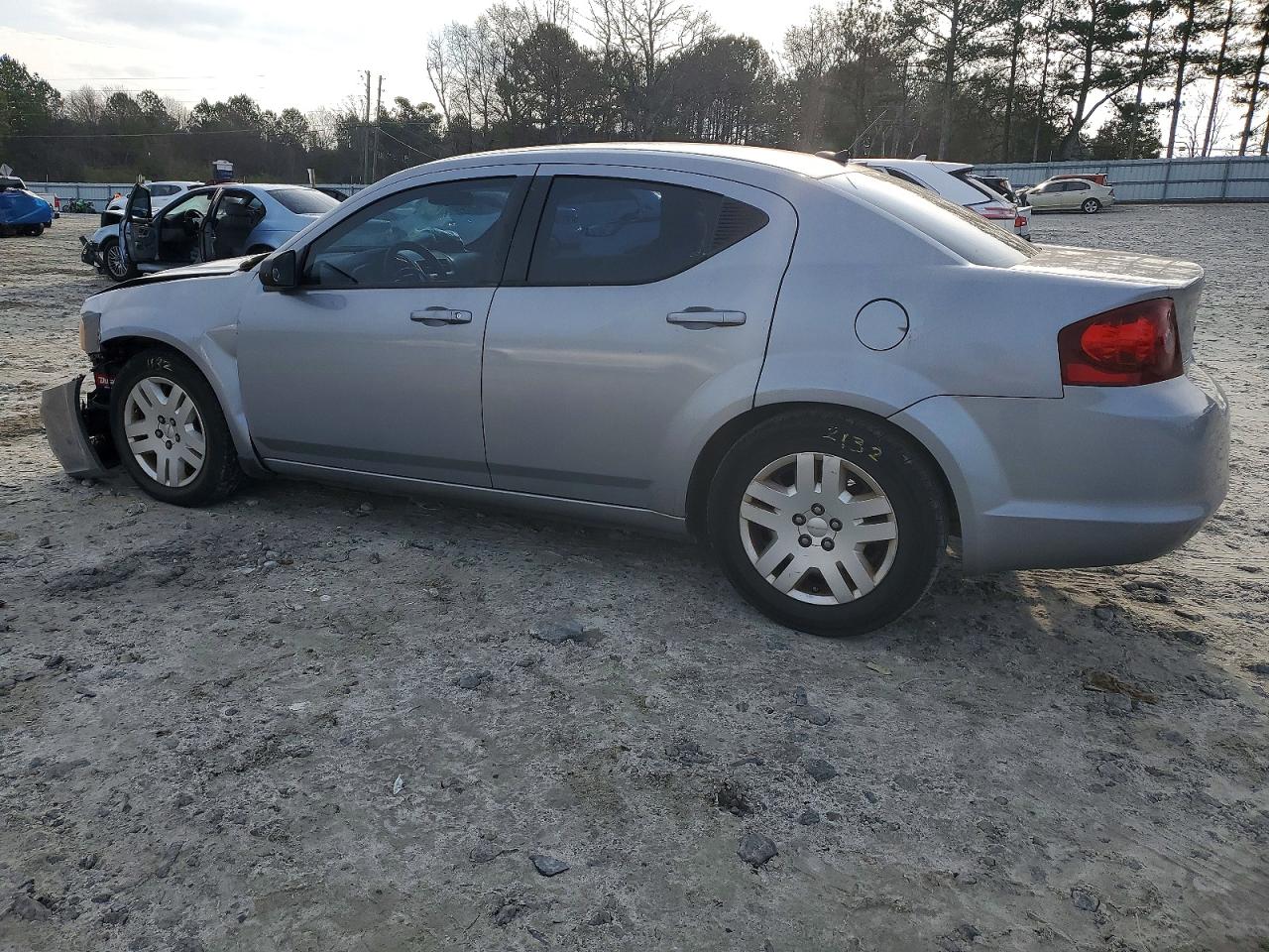 2013 DODGE AVENGER SE photo 2