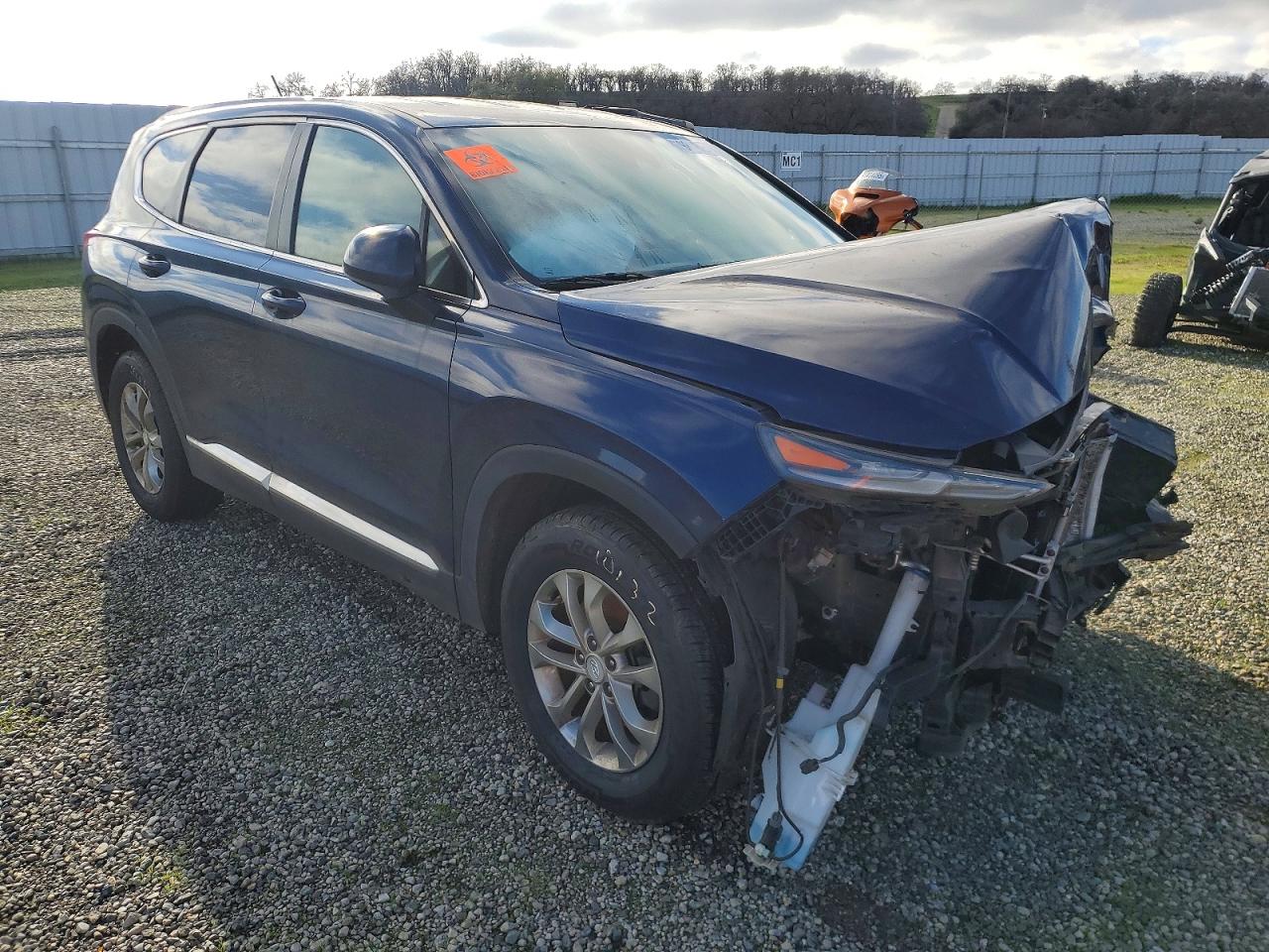 2019 HYUNDAI SANTA FE SE photo 4