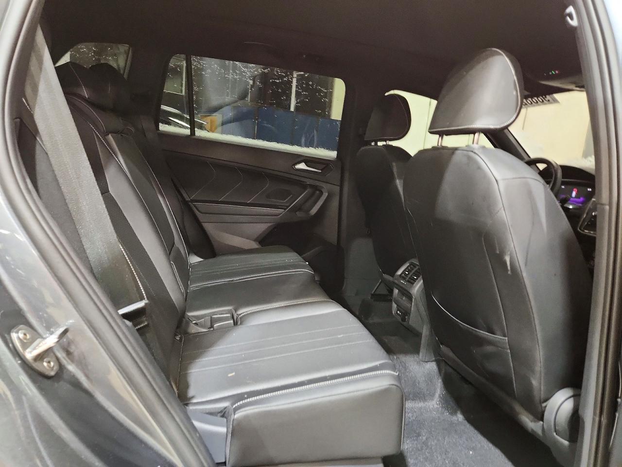 2024 VOLKSWAGEN TIGUAN SE R-LINE BLACK photo 11