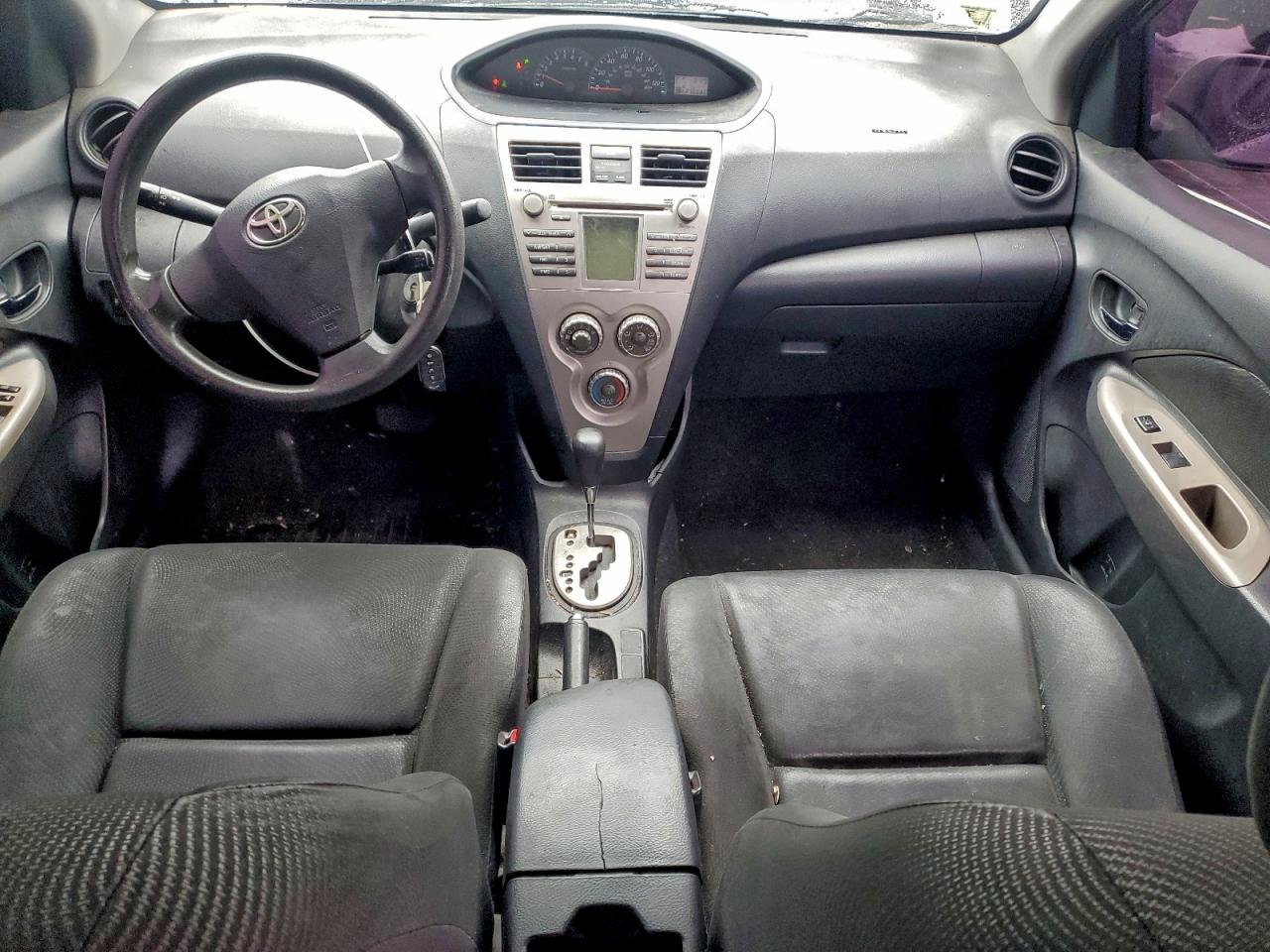 2009 TOYOTA YARIS photo 8