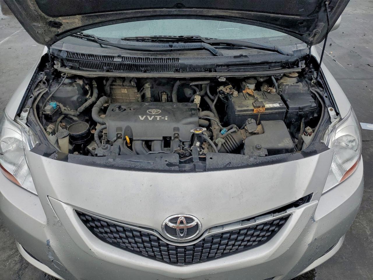 2009 TOYOTA YARIS photo 11