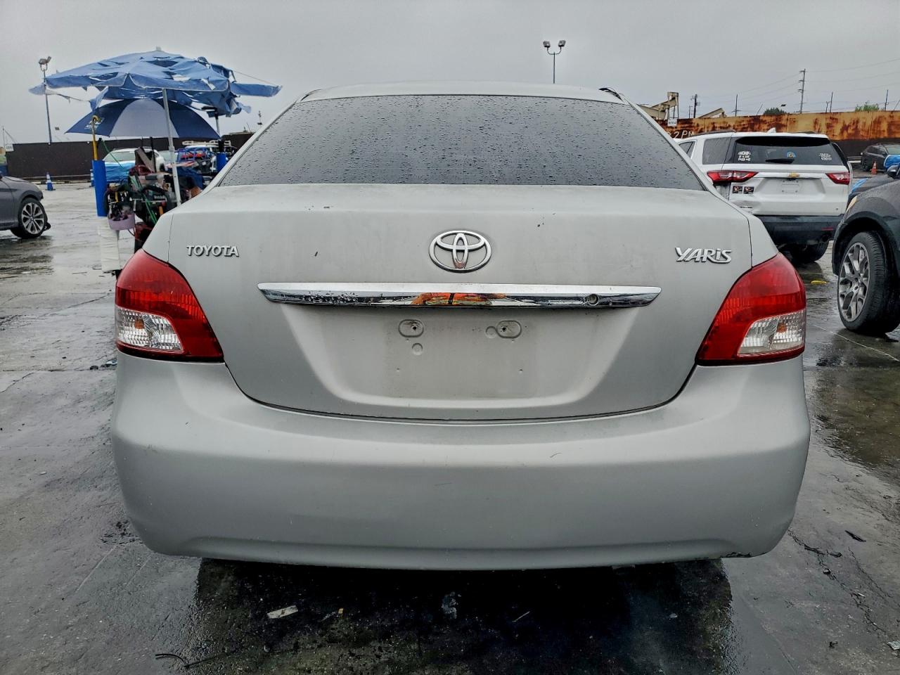 2009 TOYOTA YARIS photo 6