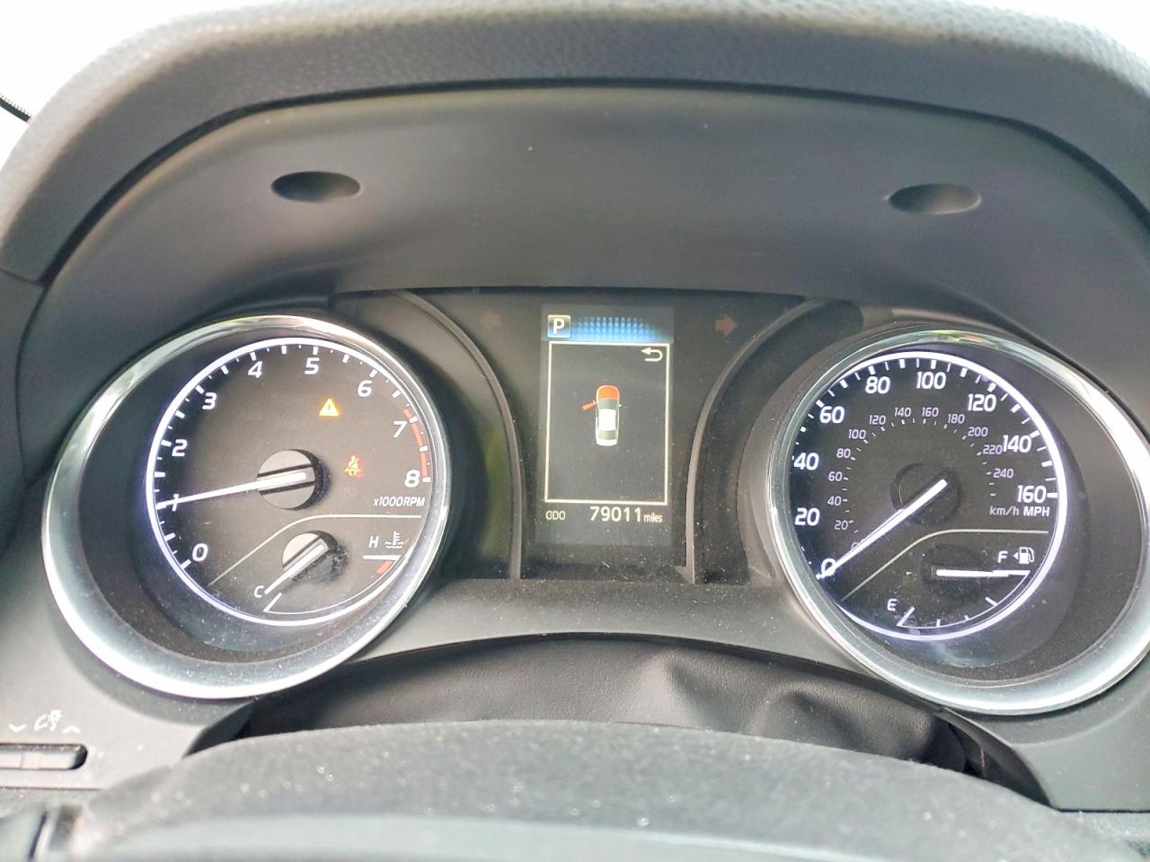 2019 TOYOTA CAMRY L photo 9
