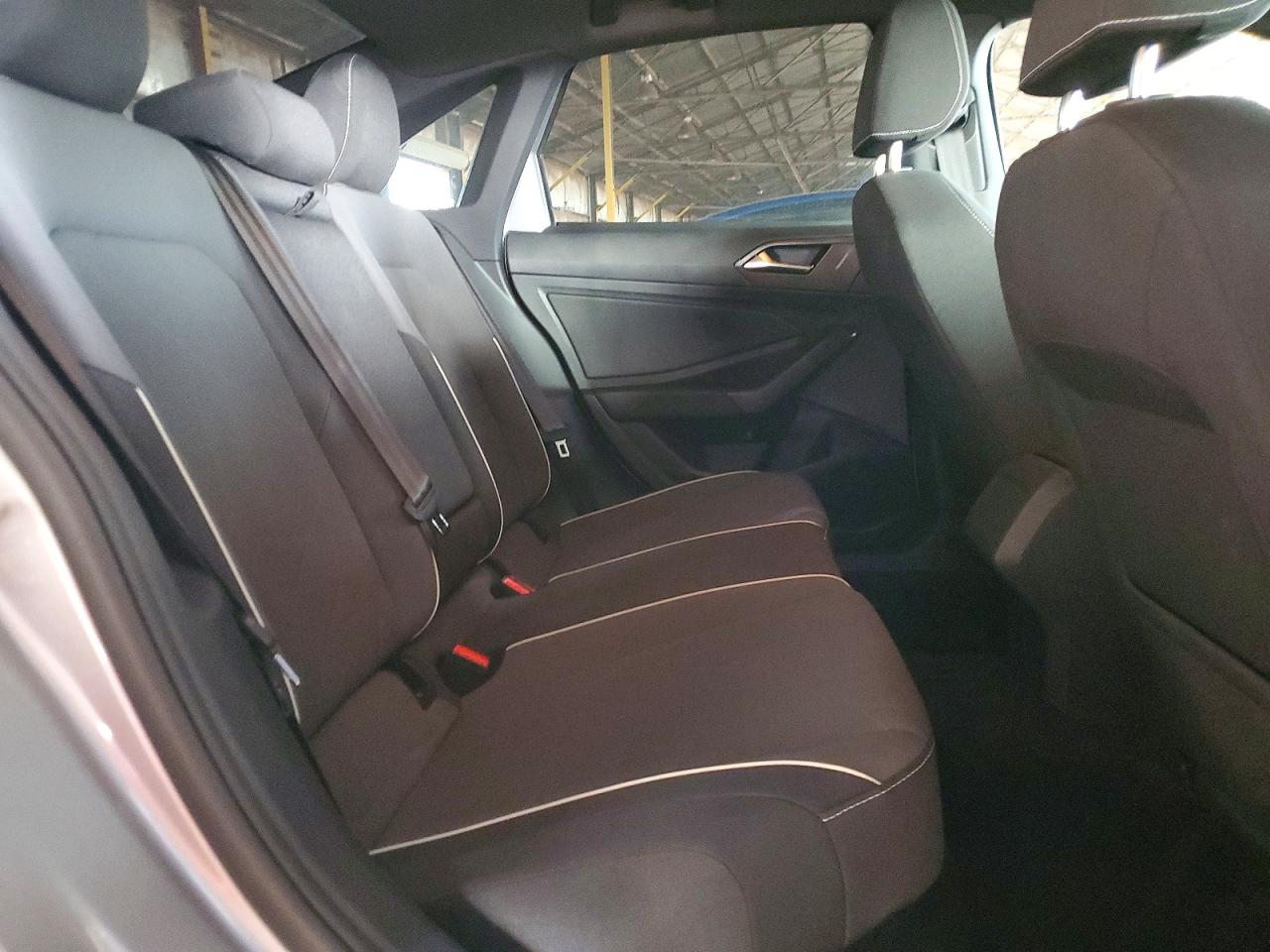2025 VOLKSWAGEN JETTA SPORT photo 19