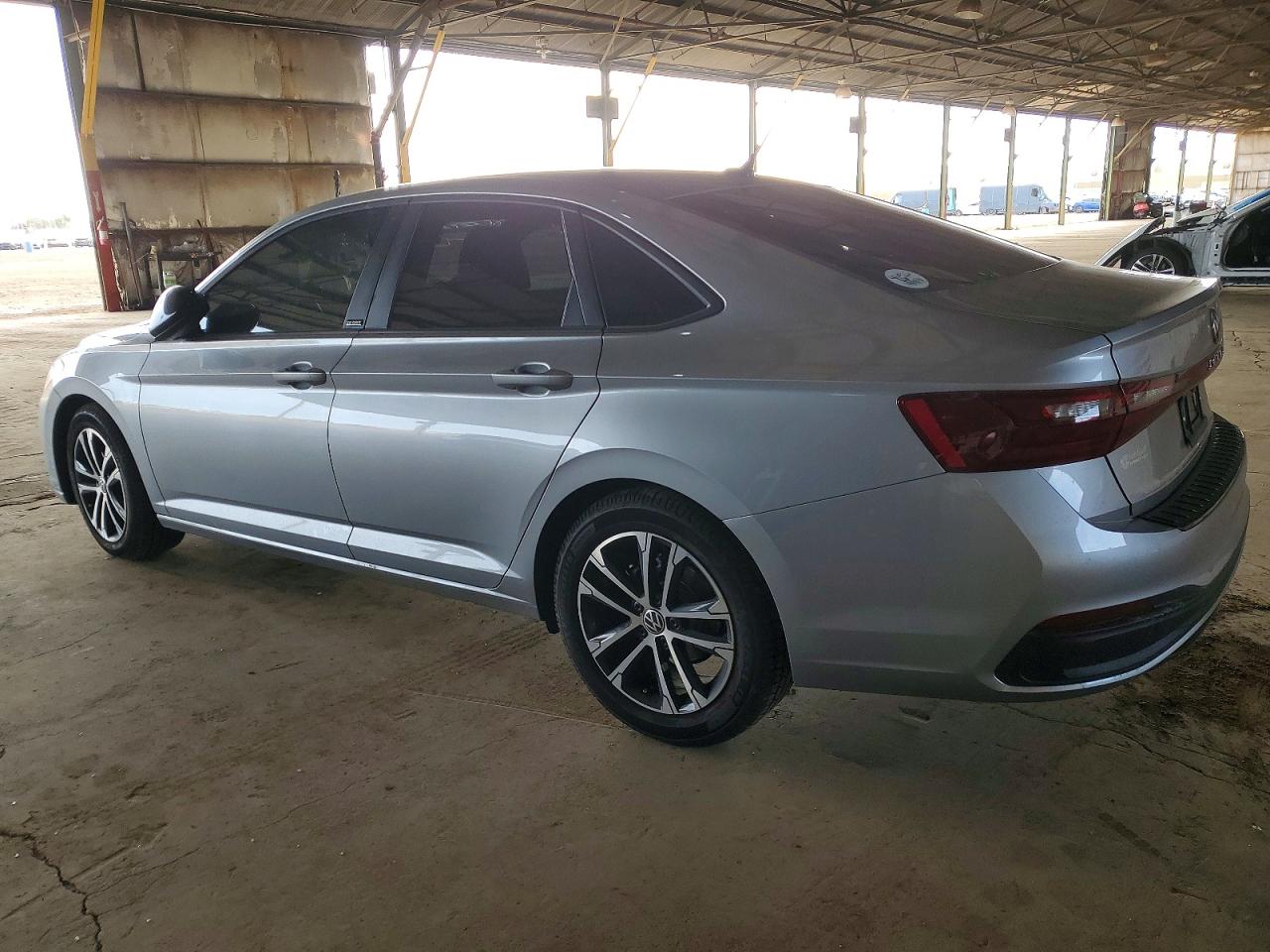 2025 VOLKSWAGEN JETTA SPORT photo 3