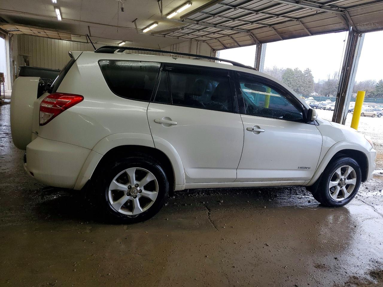 2012 TOYOTA RAV4 LIMITED photo 3