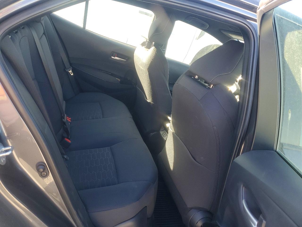 2025 TOYOTA COROLLA photo 19