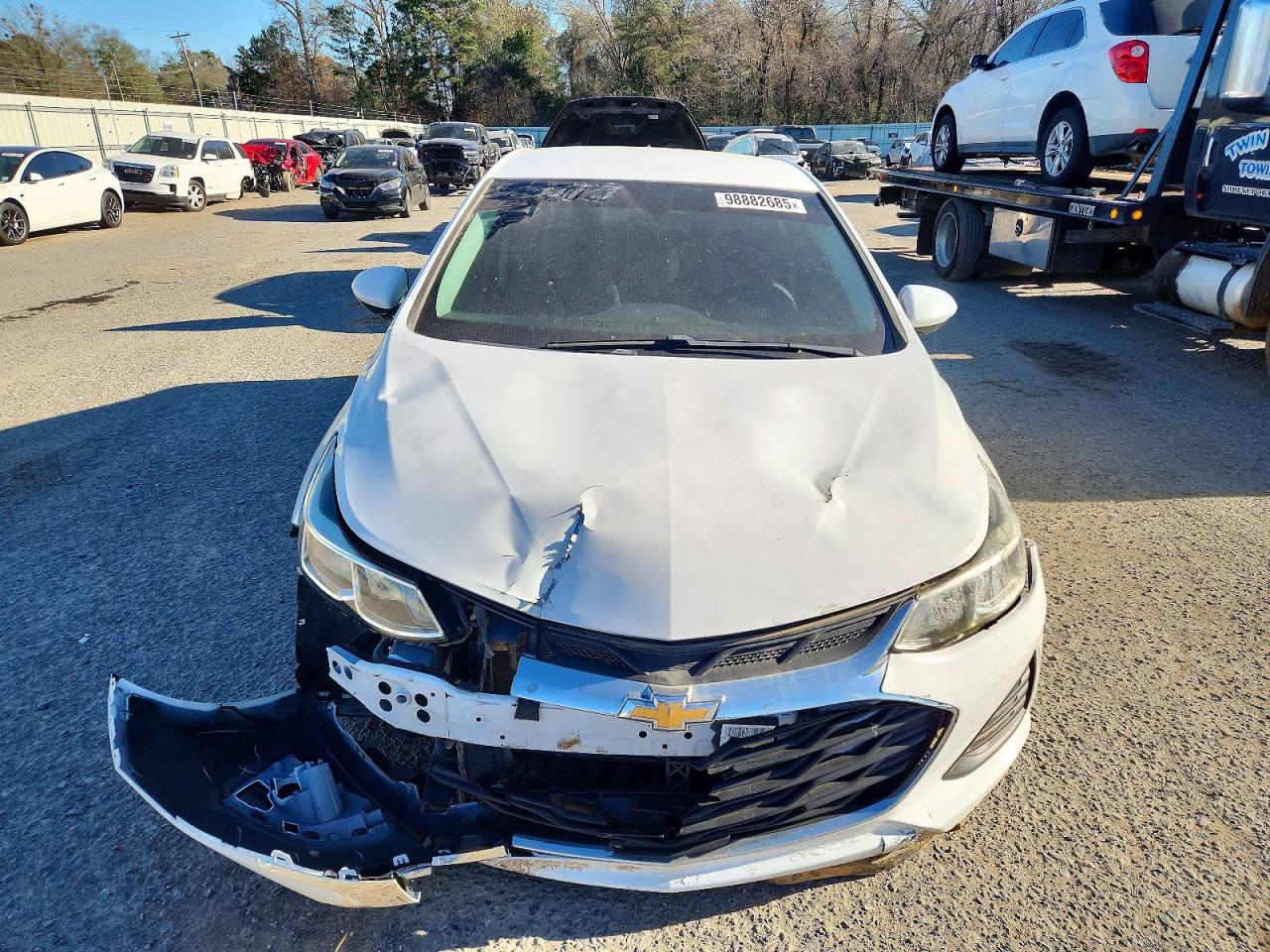 2019 CHEVROLET CRUZE LS photo 5