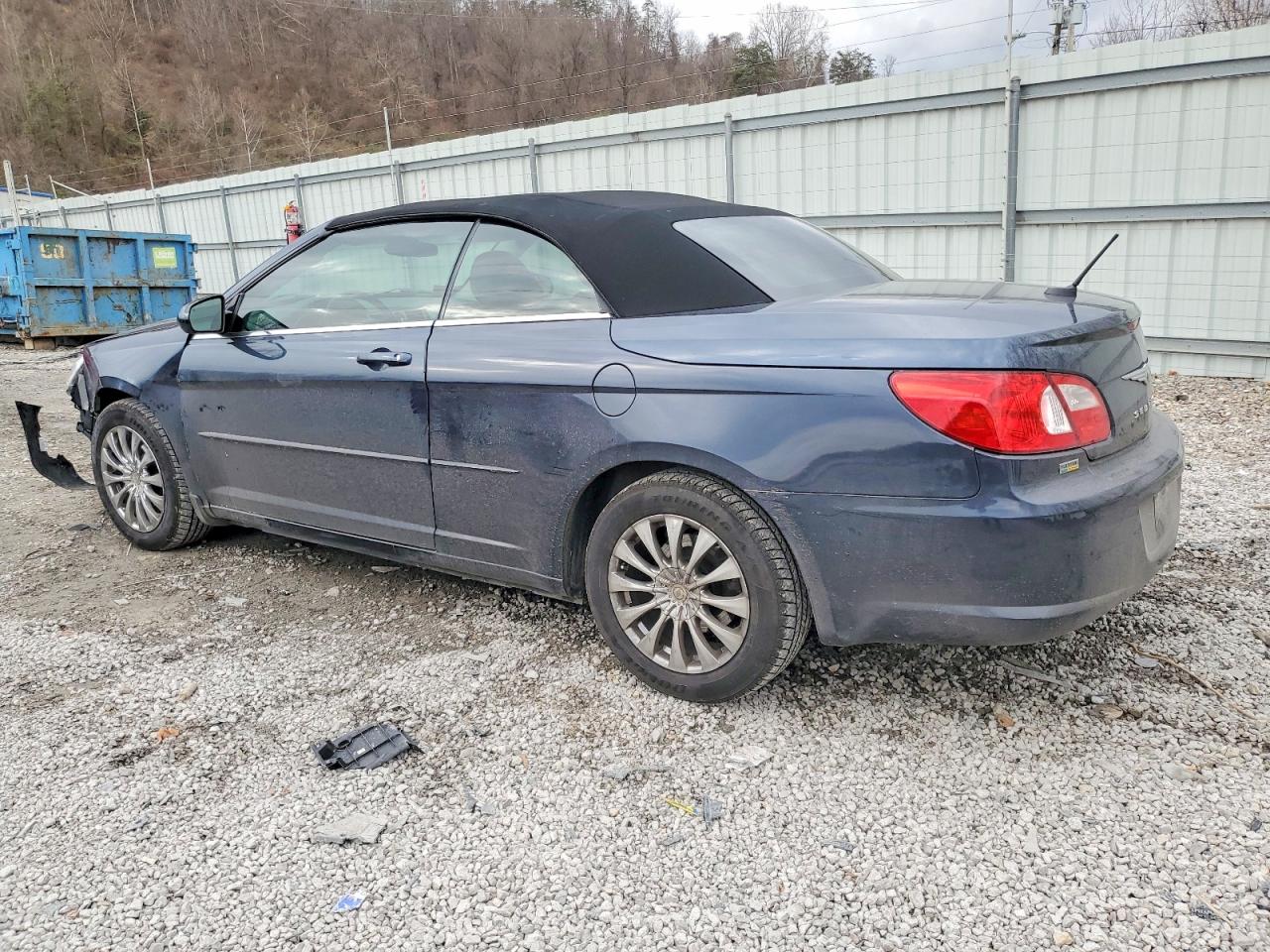 2008 CHRYSLER SEBRING TOURING photo 2