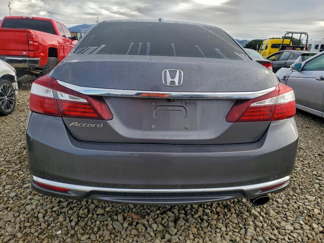 2017 HONDA ACCORD EX photo 6