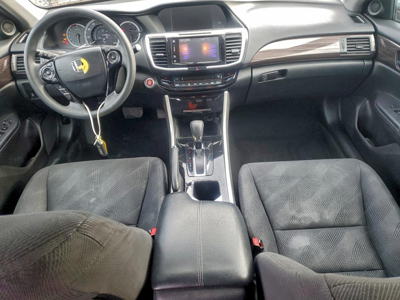 2017 HONDA ACCORD EX photo 8