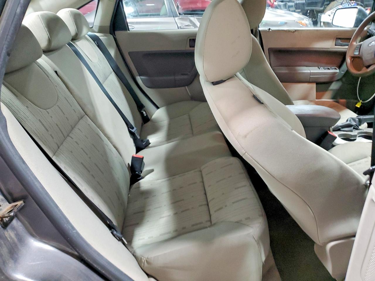 2009 FORD FOCUS SE photo 10