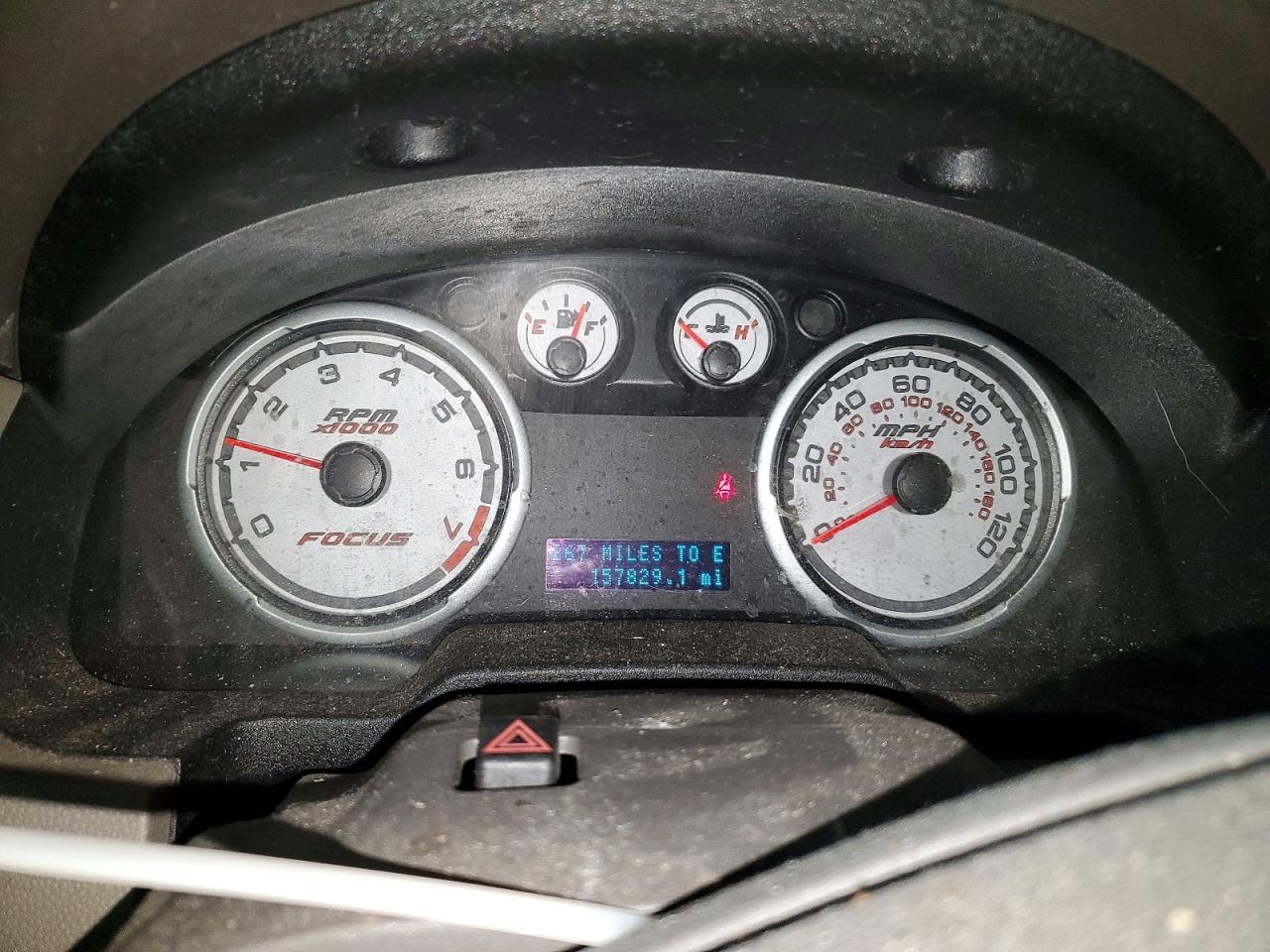 2009 FORD FOCUS SE photo 9