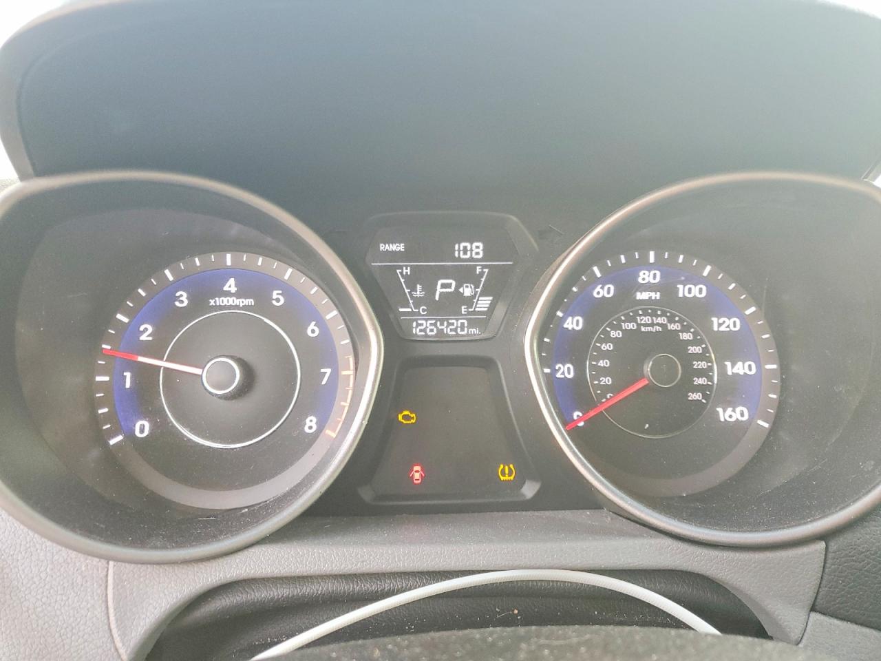 2016 HYUNDAI ELANTRA SE photo 9