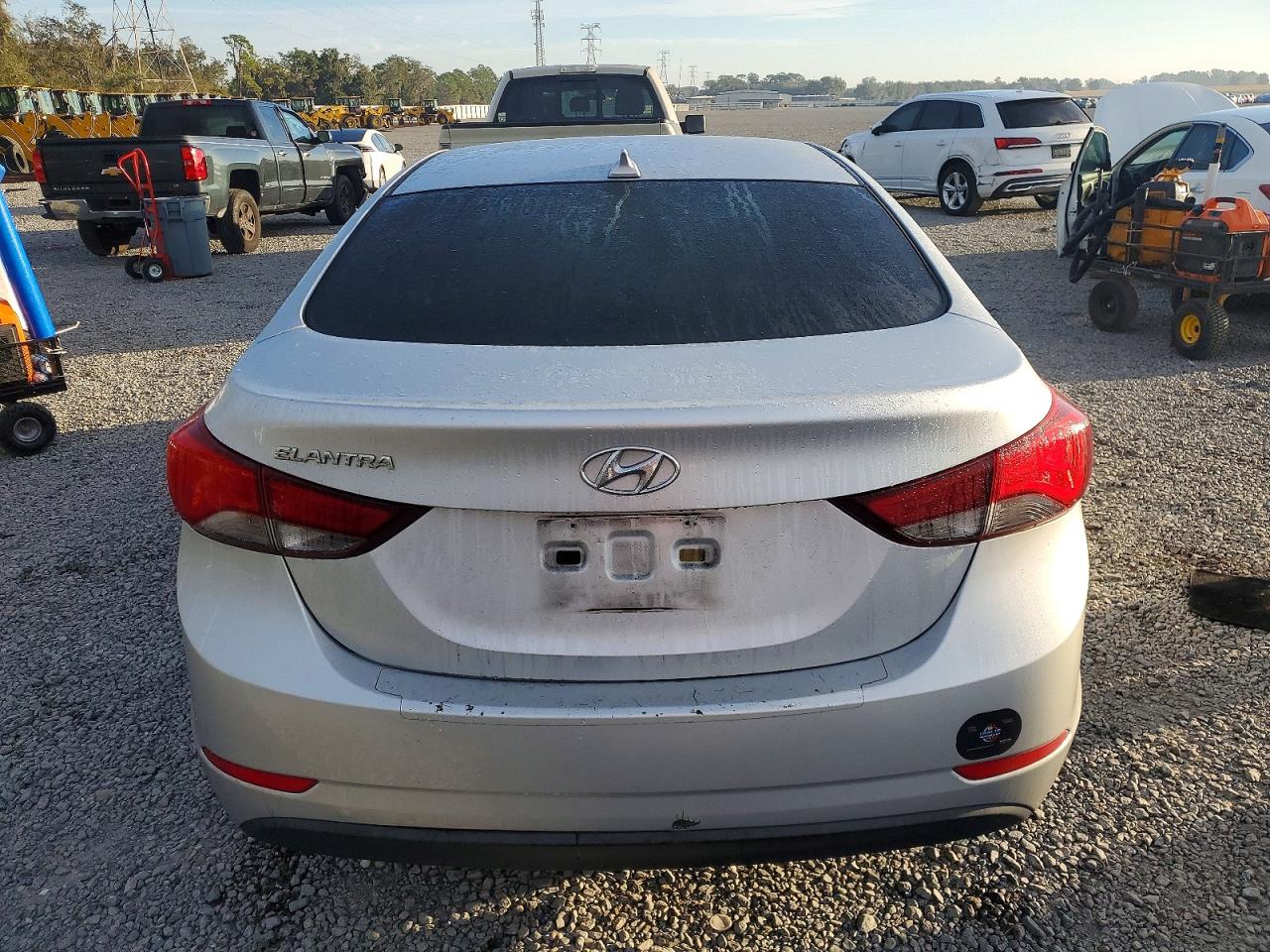 2016 HYUNDAI ELANTRA SE photo 6