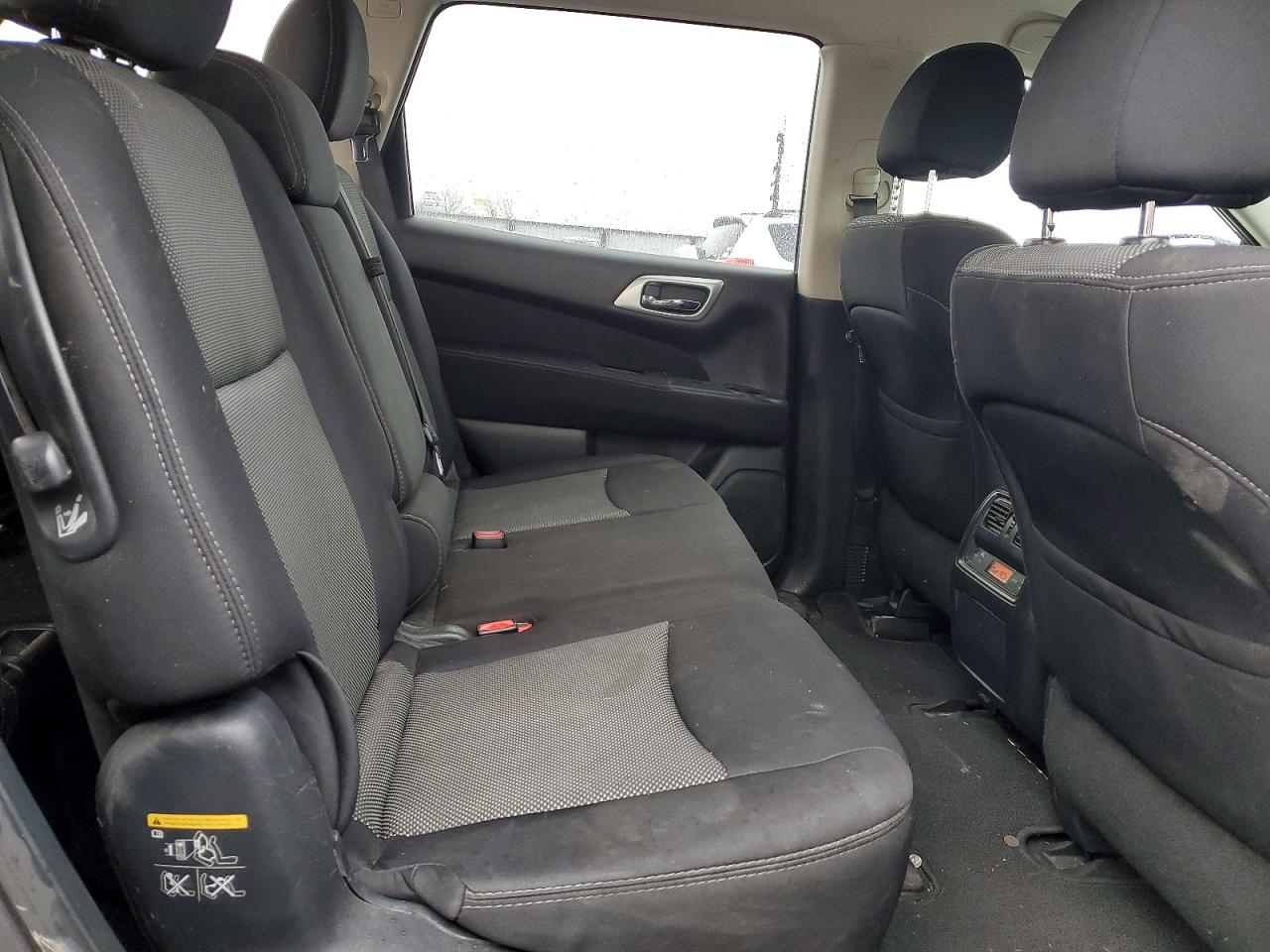 2017 NISSAN PATHFINDER S photo 11