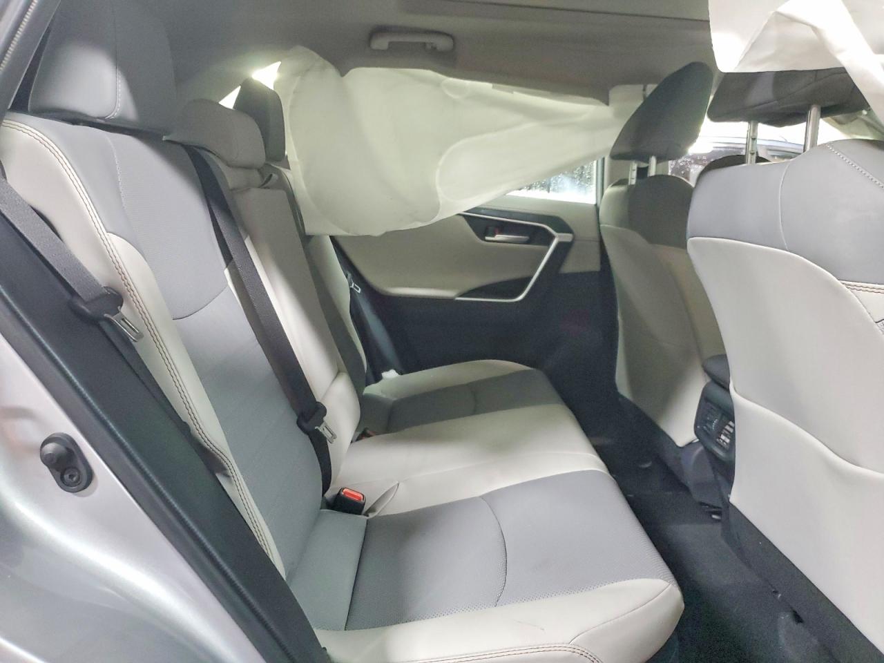 2022 TOYOTA RAV4 LIMITED photo 19