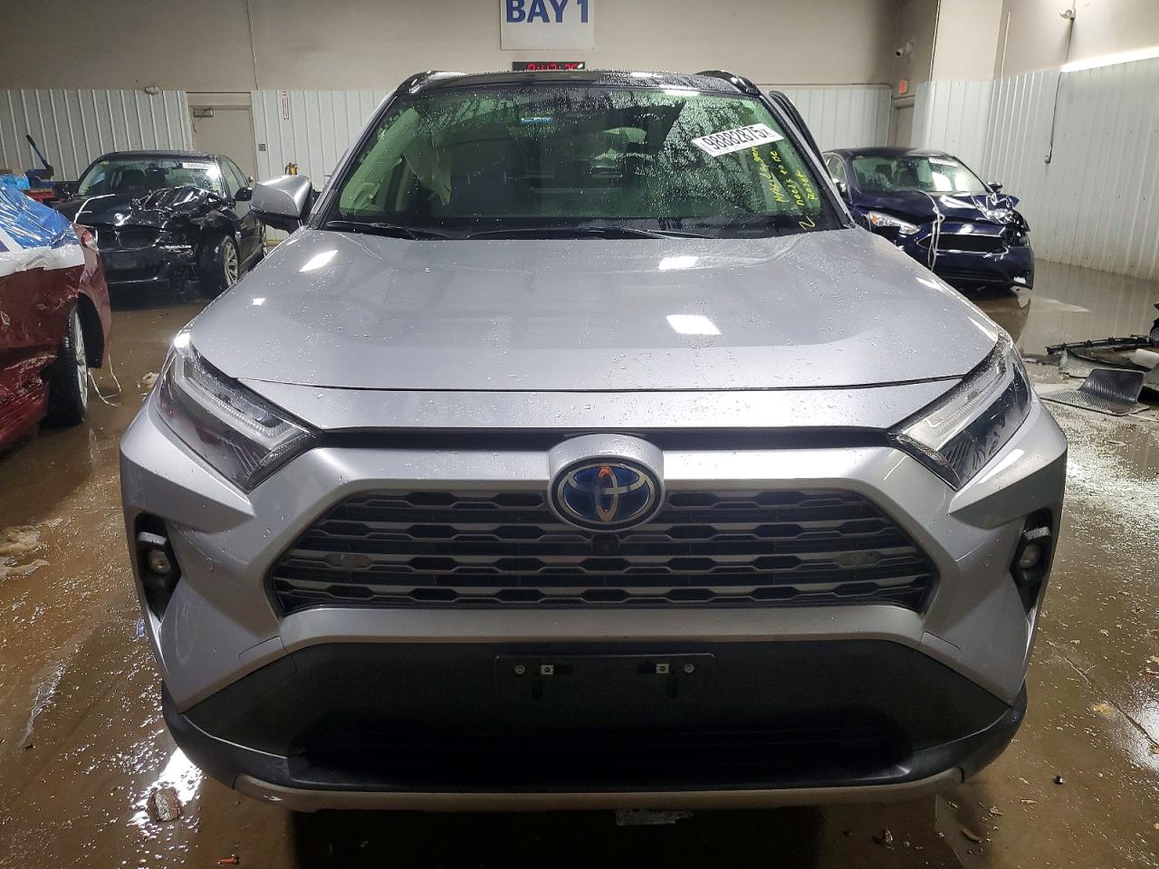 2022 TOYOTA RAV4 LIMITED photo 9