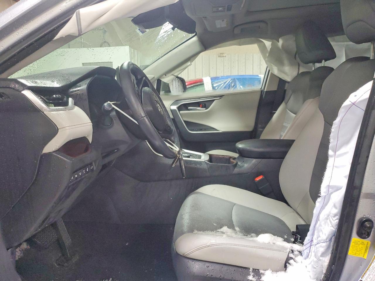2022 TOYOTA RAV4 LIMITED photo 13