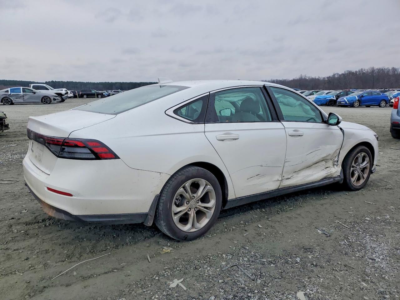 2024 HONDA ACCORD LX photo 7